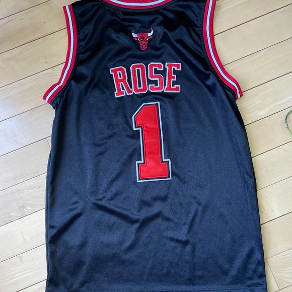 Authentic Vintage 2013 Adidas NBA Chicago Bulls Derrick Rose Basketball Jersey - Picture 4 of 8